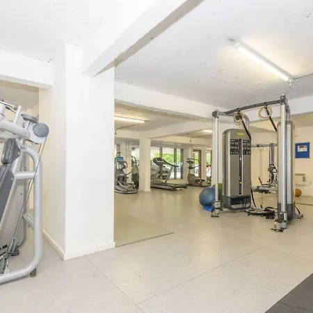1 Bed-sleeps 4-private Parking-pets-gym *